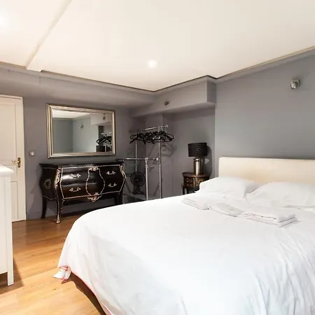 Hostnfly - Splendid Luxurious Apt At The Eiffel Tower Apartmán *